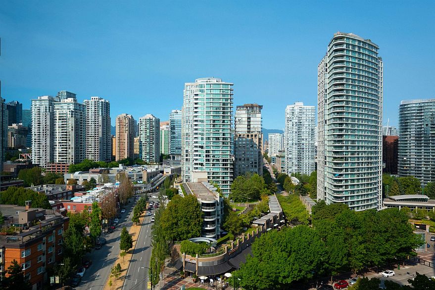 1703 198 Aquarius Mews