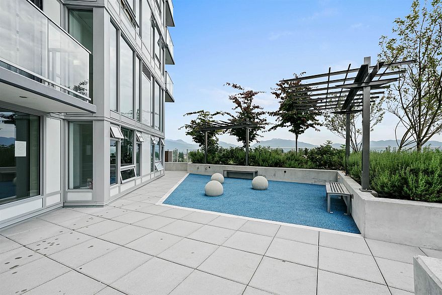 910 5470 Ormidale Street