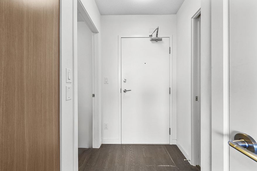 910 5470 Ormidale Street