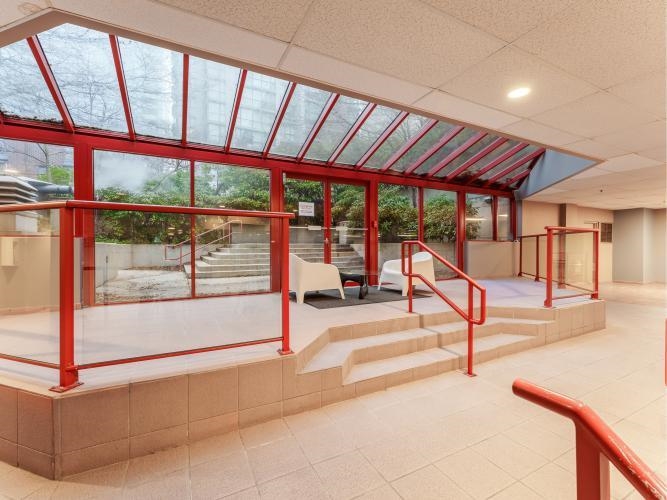 1505 811 Helmcken Street