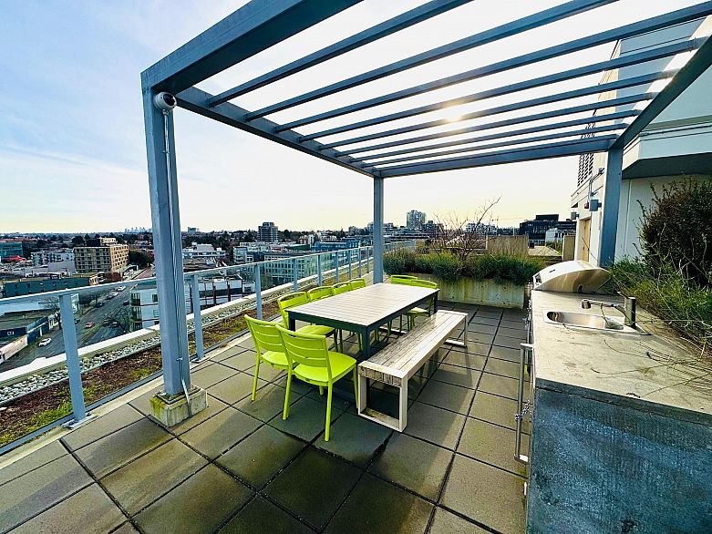 727 180 E 2nd Avenue