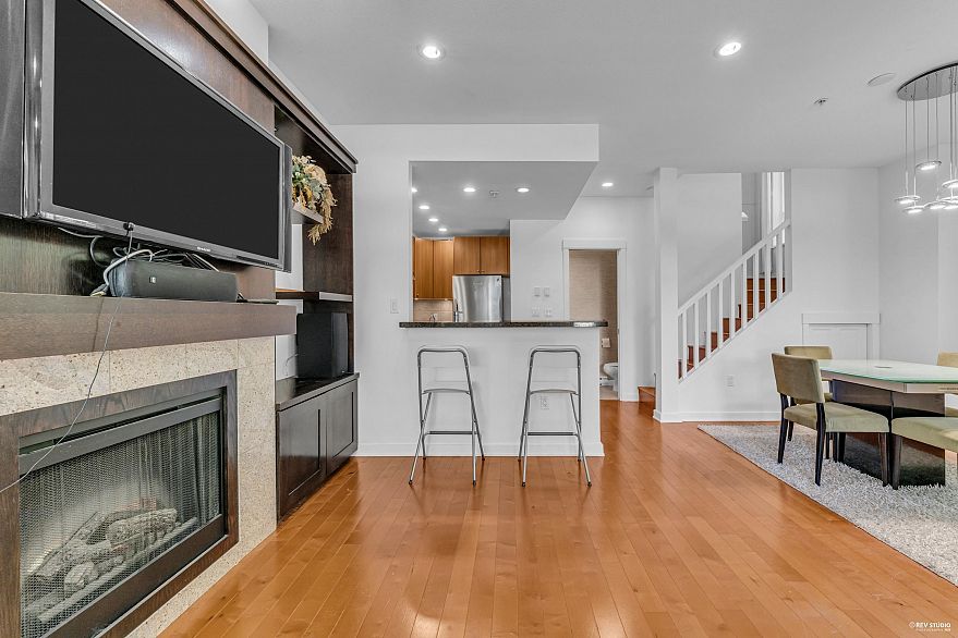 7401 Columbia Street