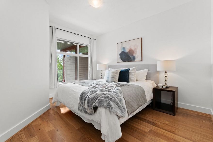 320 6328 Larkin Drive