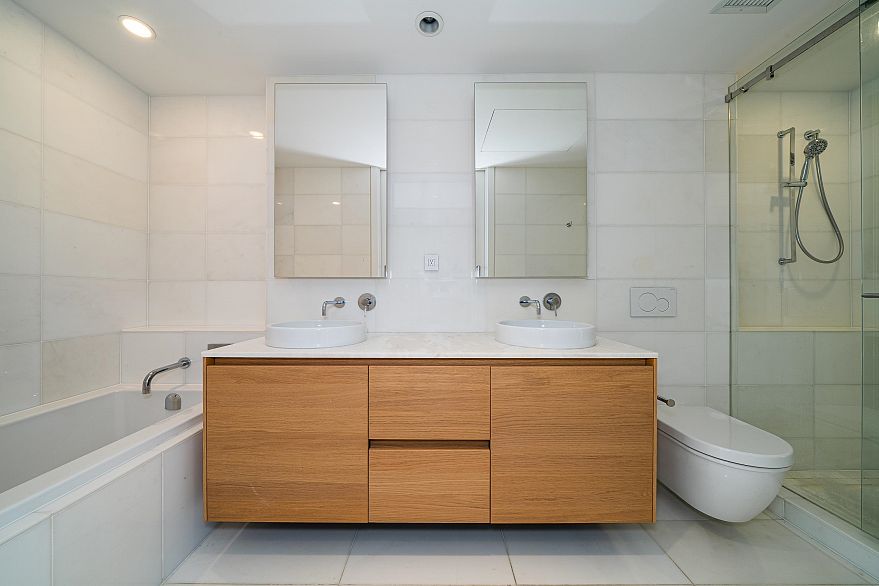 1002 1171 Jervis Street