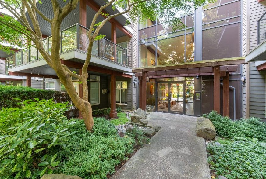 320 6328 Larkin Drive