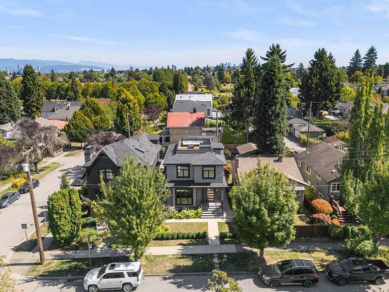 5318 Prince Edward Street