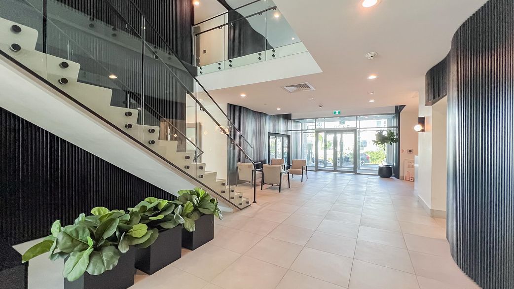 1405 3430 E Kent Avenue