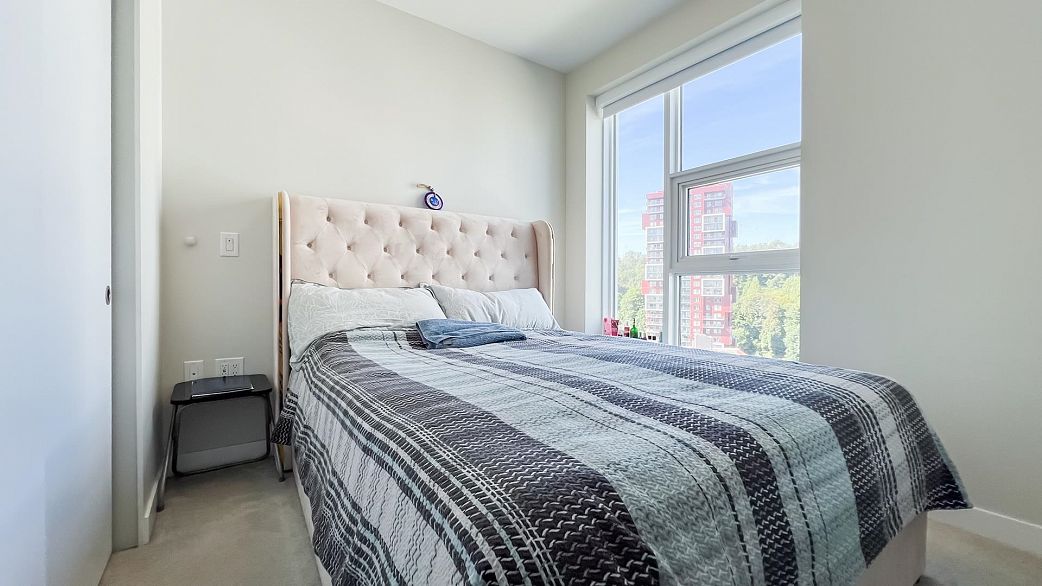 1405 3430 E Kent Avenue