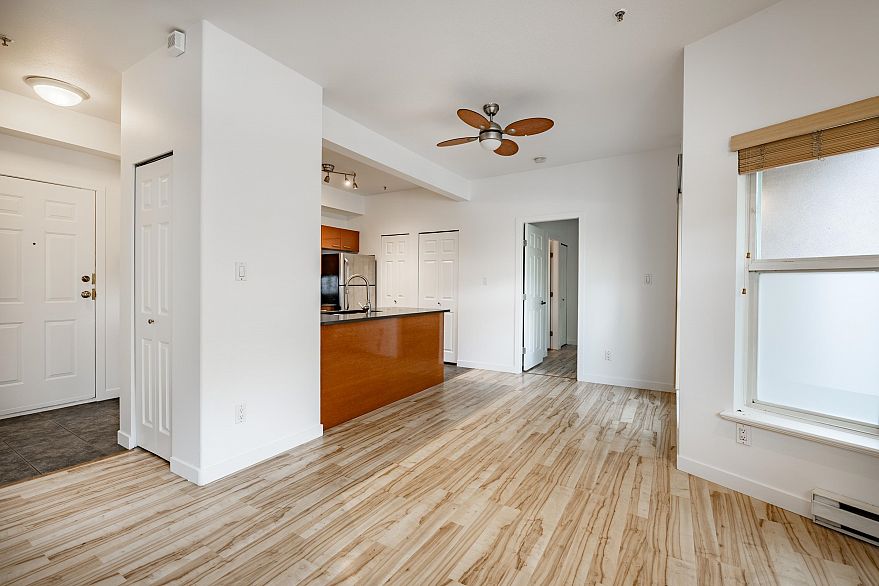 103 1688 E 8th Avenue