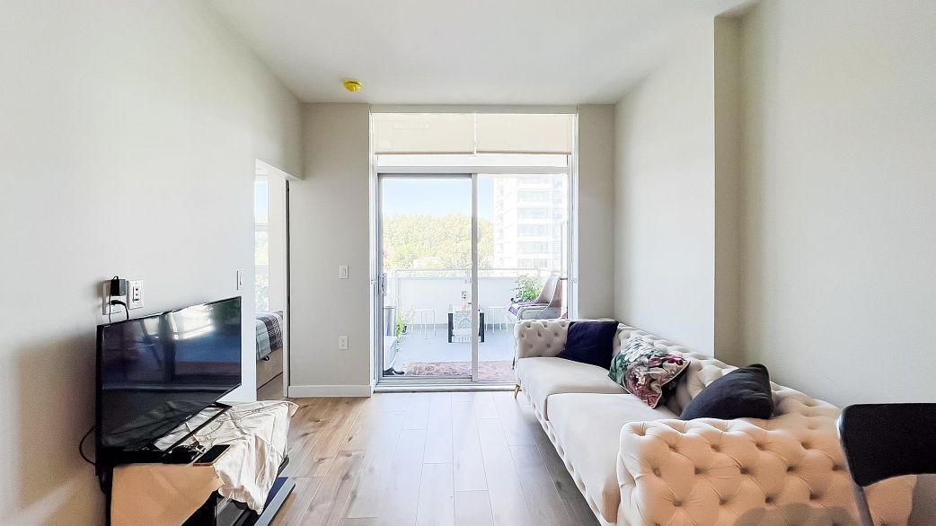 1405 3430 E Kent Avenue