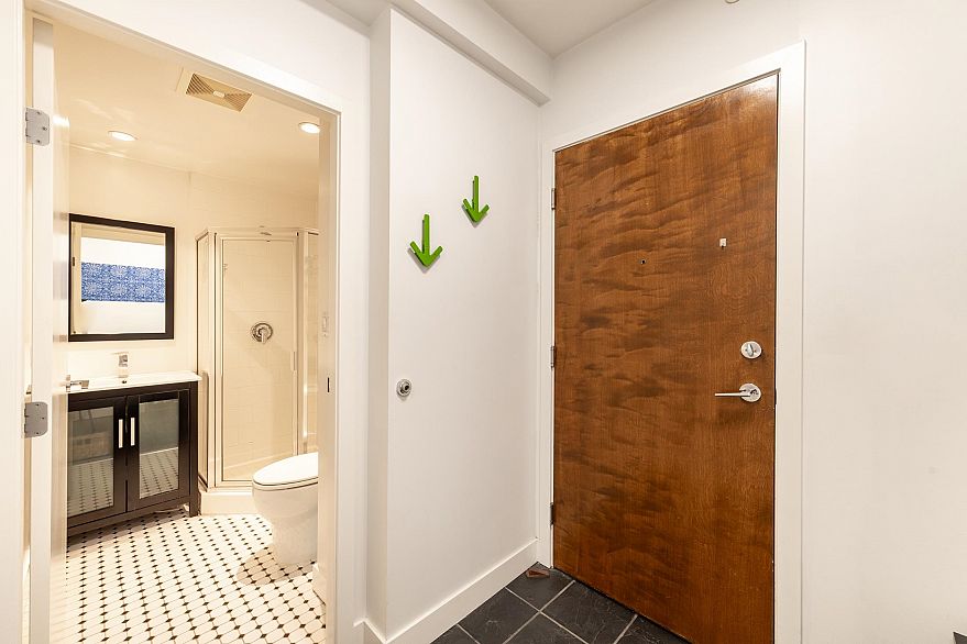 404 1238 Burrard Street