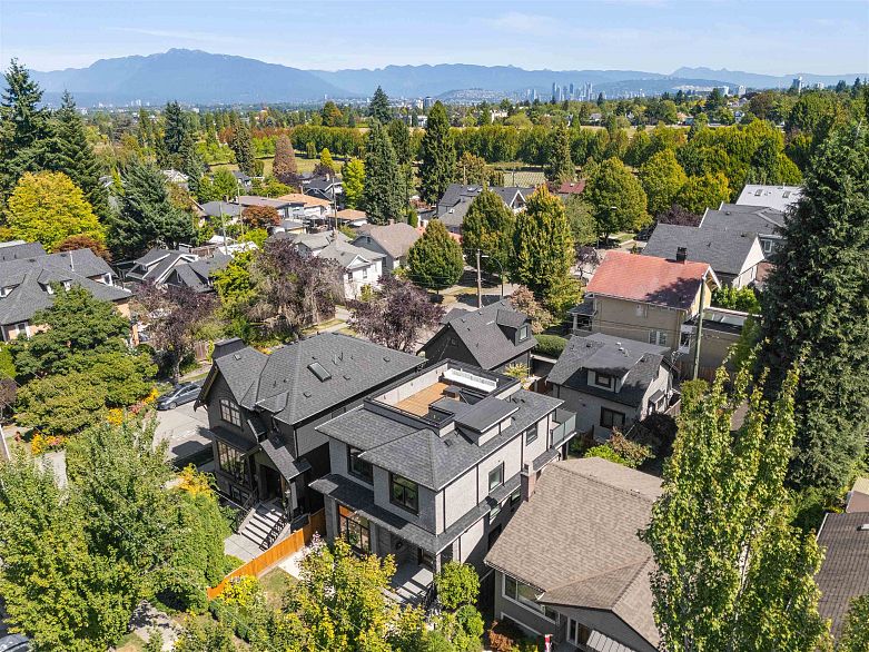 5318 Prince Edward Street