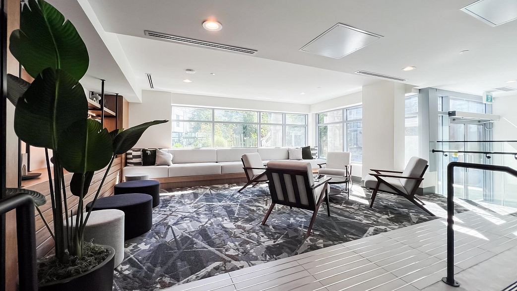 1405 3430 E Kent Avenue