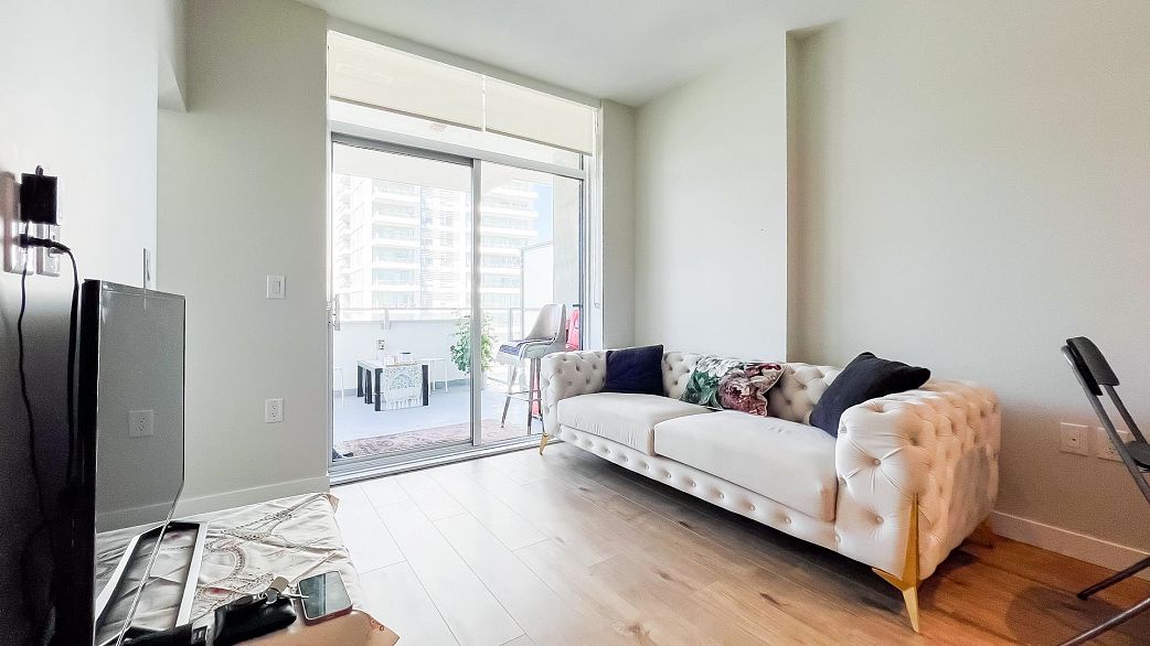 1405 3430 E Kent Avenue