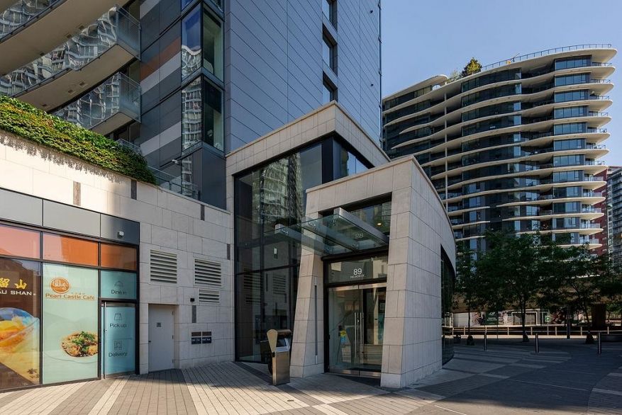 408 89 Nelson Street