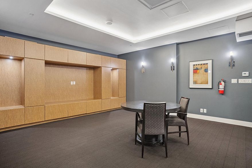 1003 821 Cambie Street