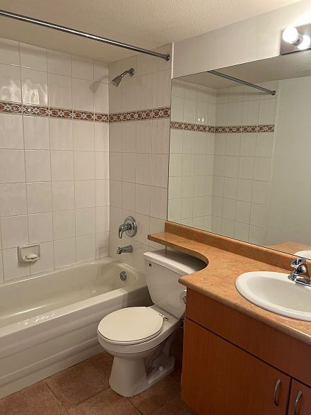 208 6991 Victoria Drive