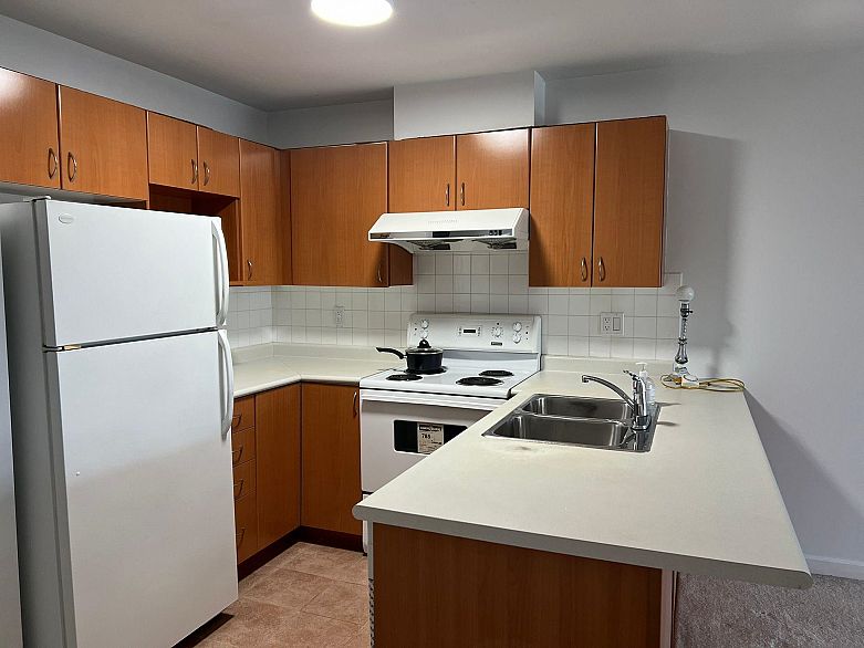 208 6991 Victoria Drive