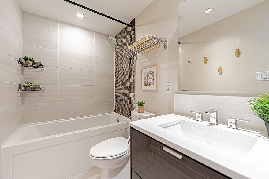 626 1777 W 7th Avenue