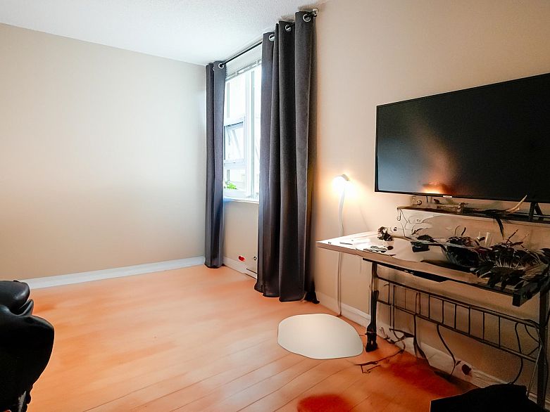 101 1845 Robson Street