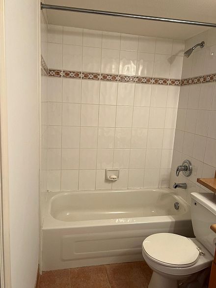 208 6991 Victoria Drive