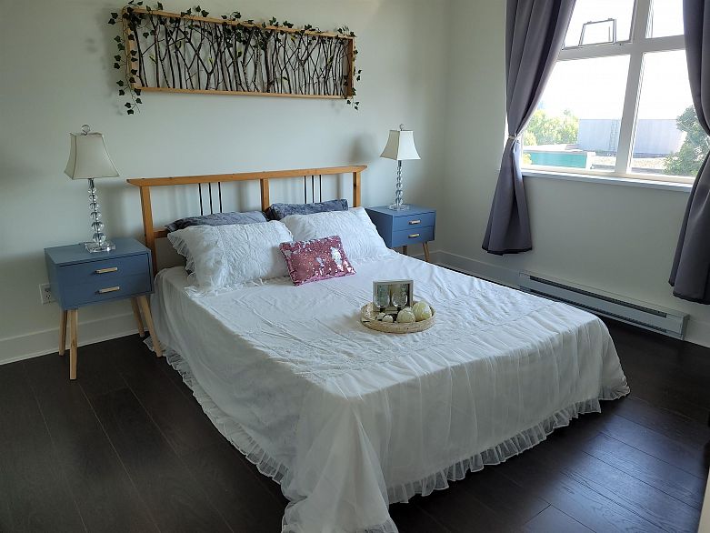 401 995 W 59th Avenue