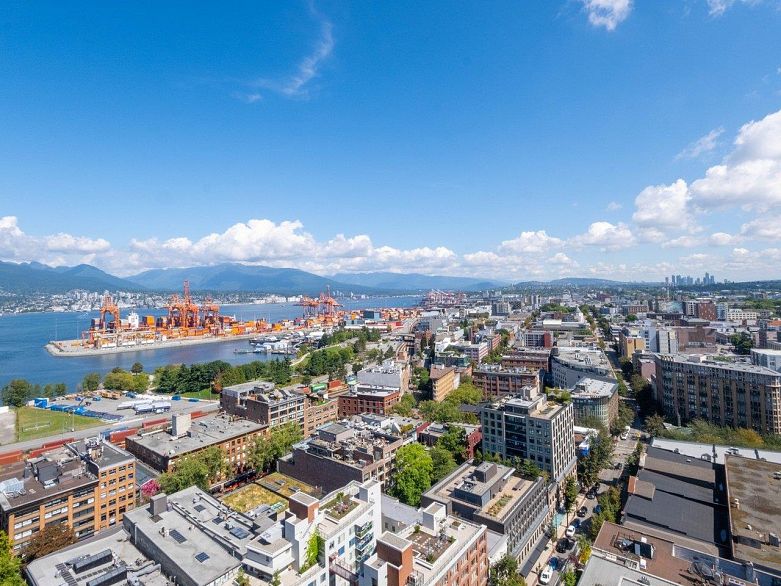 2503 108 W Cordova Street