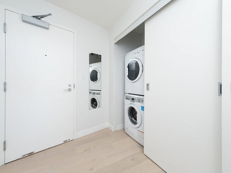 2503 108 W Cordova Street