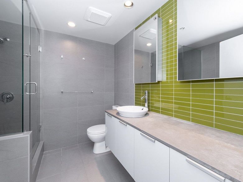 2503 108 W Cordova Street