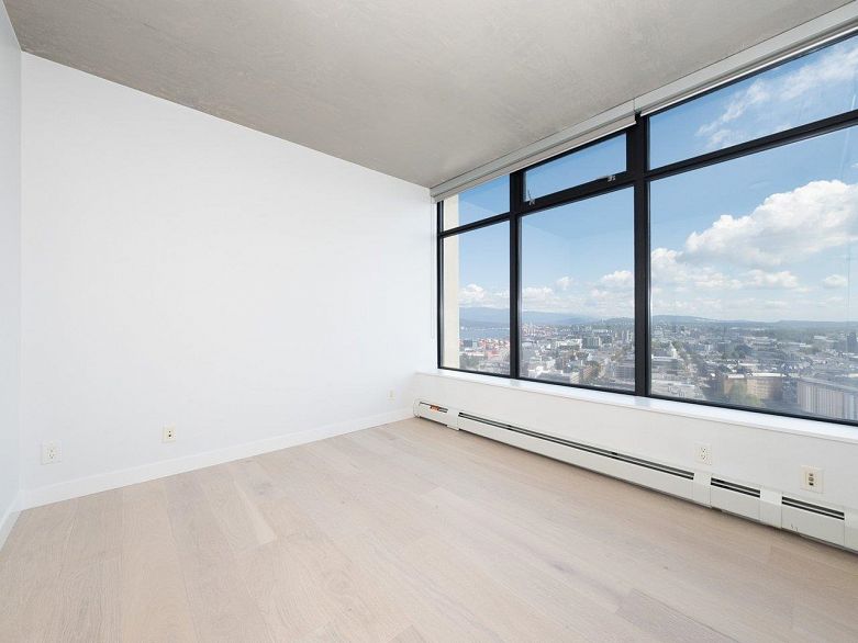 2503 108 W Cordova Street