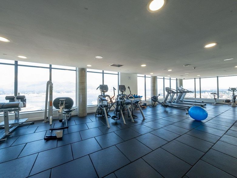 2503 108 W Cordova Street