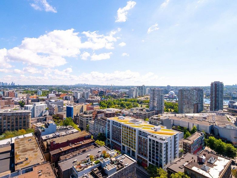 2503 108 W Cordova Street