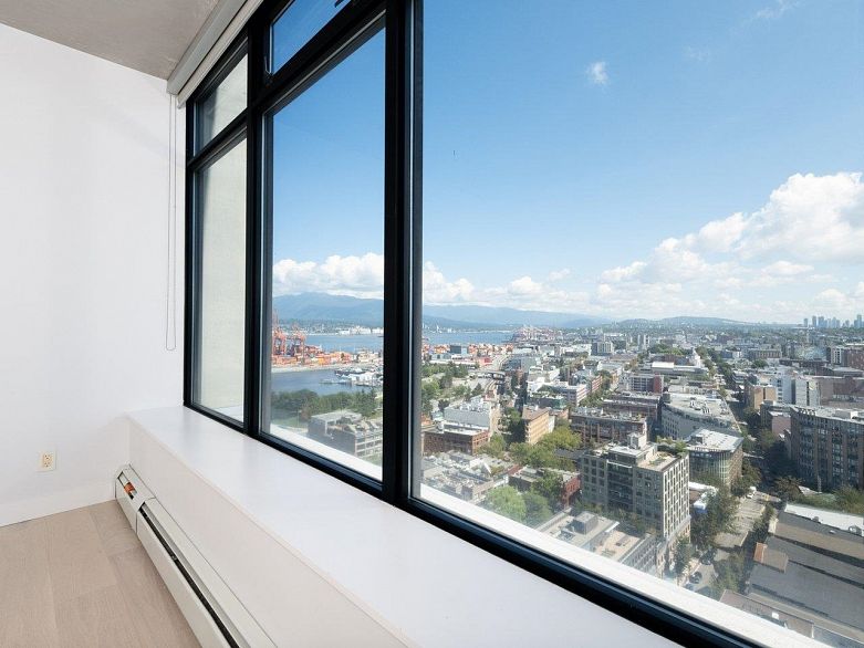 2503 108 W Cordova Street