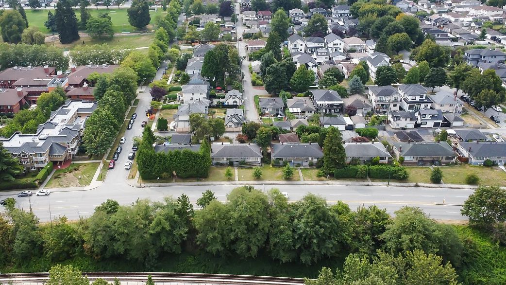 2578 S Grandview Highway