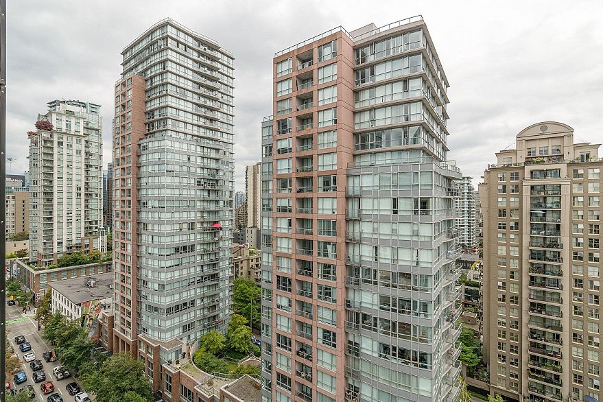 1902 999 Seymour Street