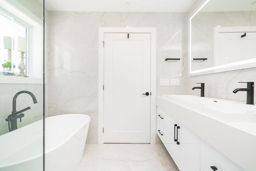 2356 West 16th Avenue