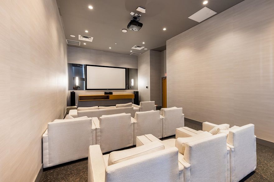 1912 1618 Quebec Street