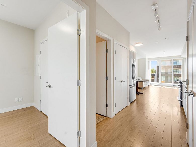 516 388 Kootenay Street