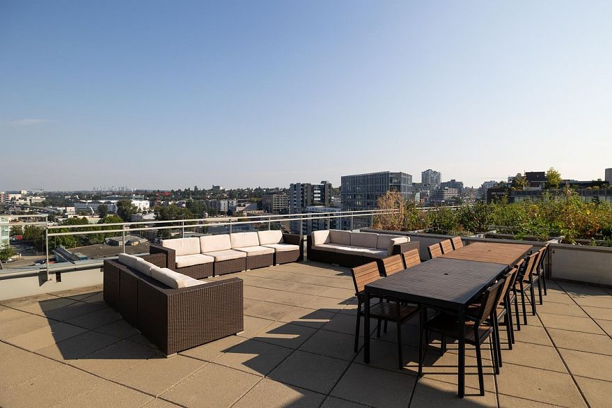 1912 1618 Quebec Street