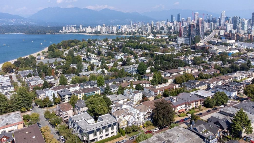 PH21 2175 W 3rd Avenue