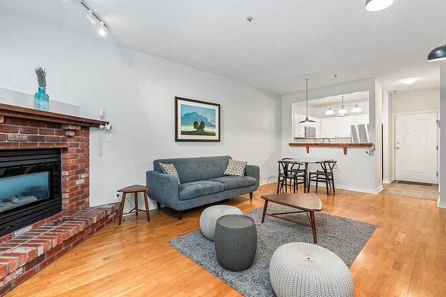 204 2525 Quebec Street