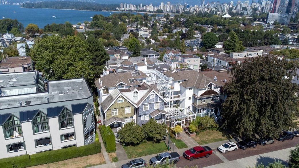 PH21 2175 W 3rd Avenue