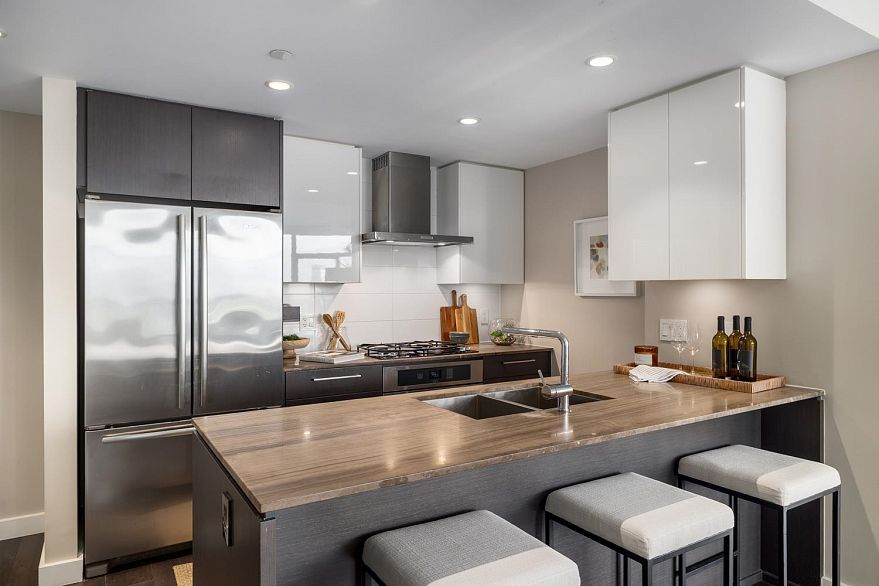 1912 1618 Quebec Street