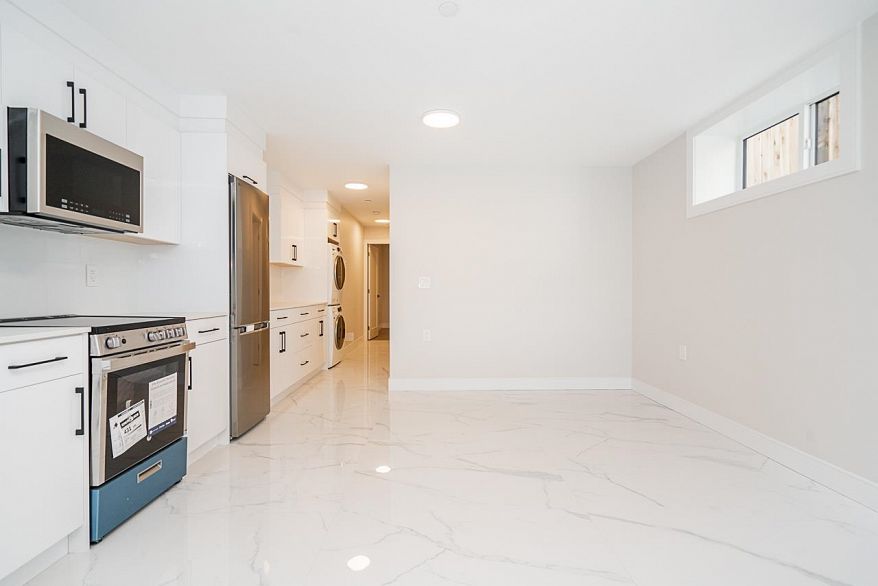 2356 West 16th Avenue