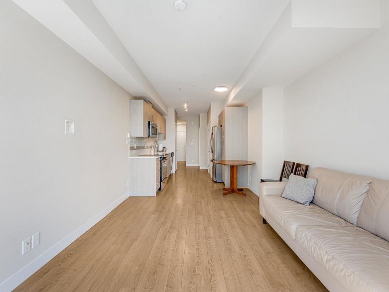 516 388 Kootenay Street