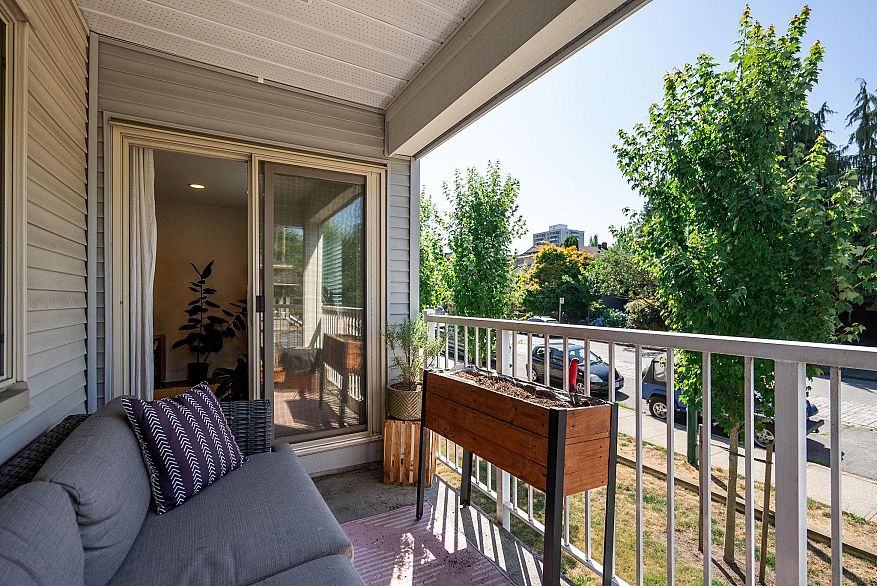 203 1615 Frances Street