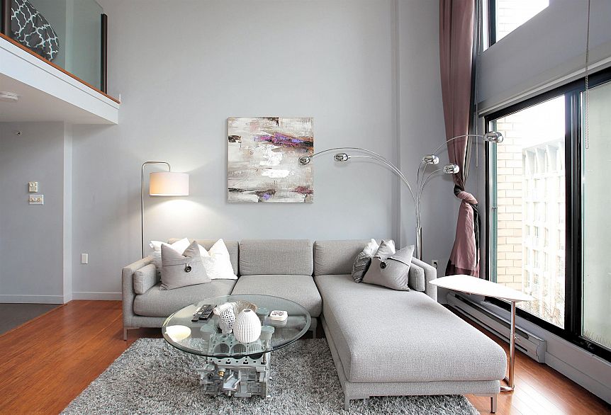 511 22 E Cordova Street