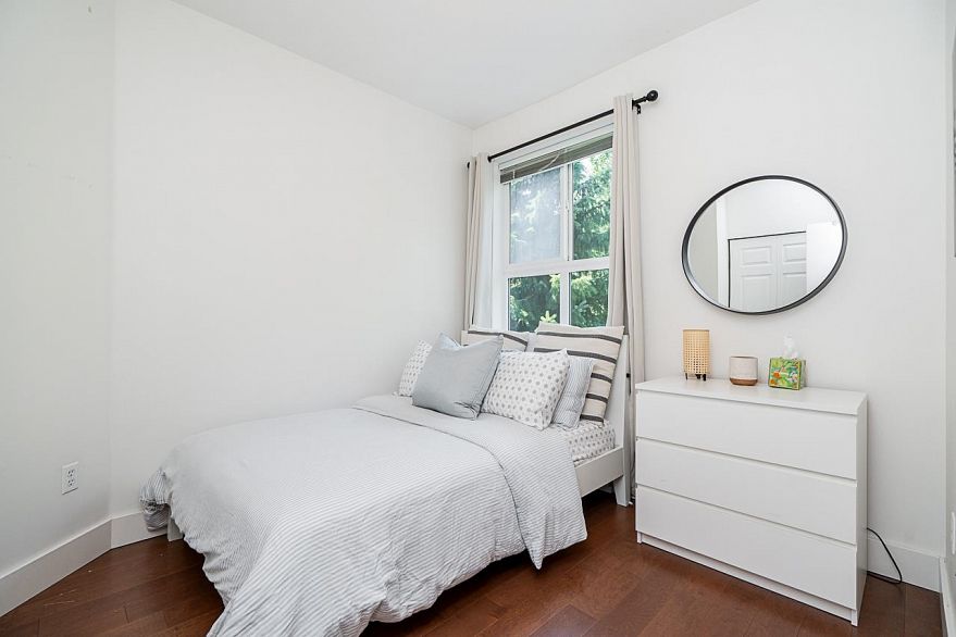 207 5928 Birney Avenue