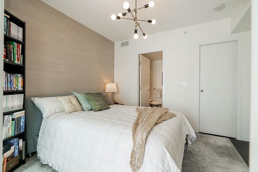 707 1351 Continental Street