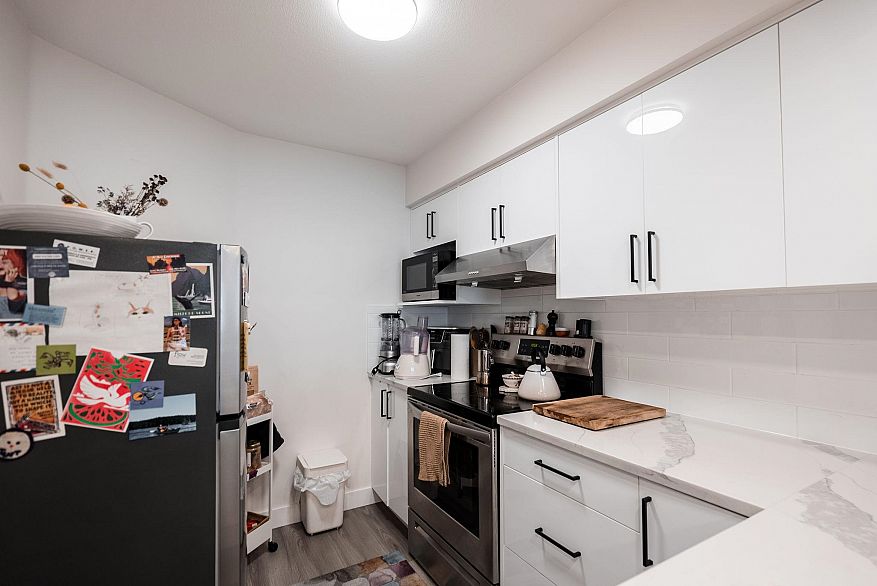 203 1615 Frances Street